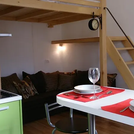 Studio Prima Apartment